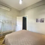 Flat Within Walking Distance To Taksim Square Апартаменты *